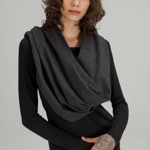 lululemon vinyasa scarf wrap shawl in charcoal herringbone